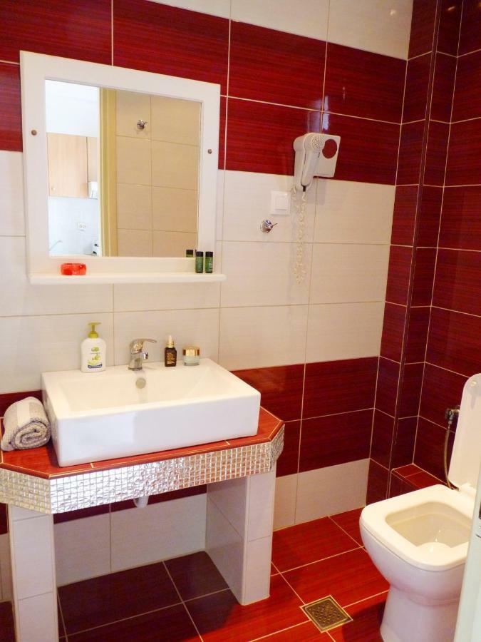 אפיטוס Yannis Apartments מראה חיצוני תמונה