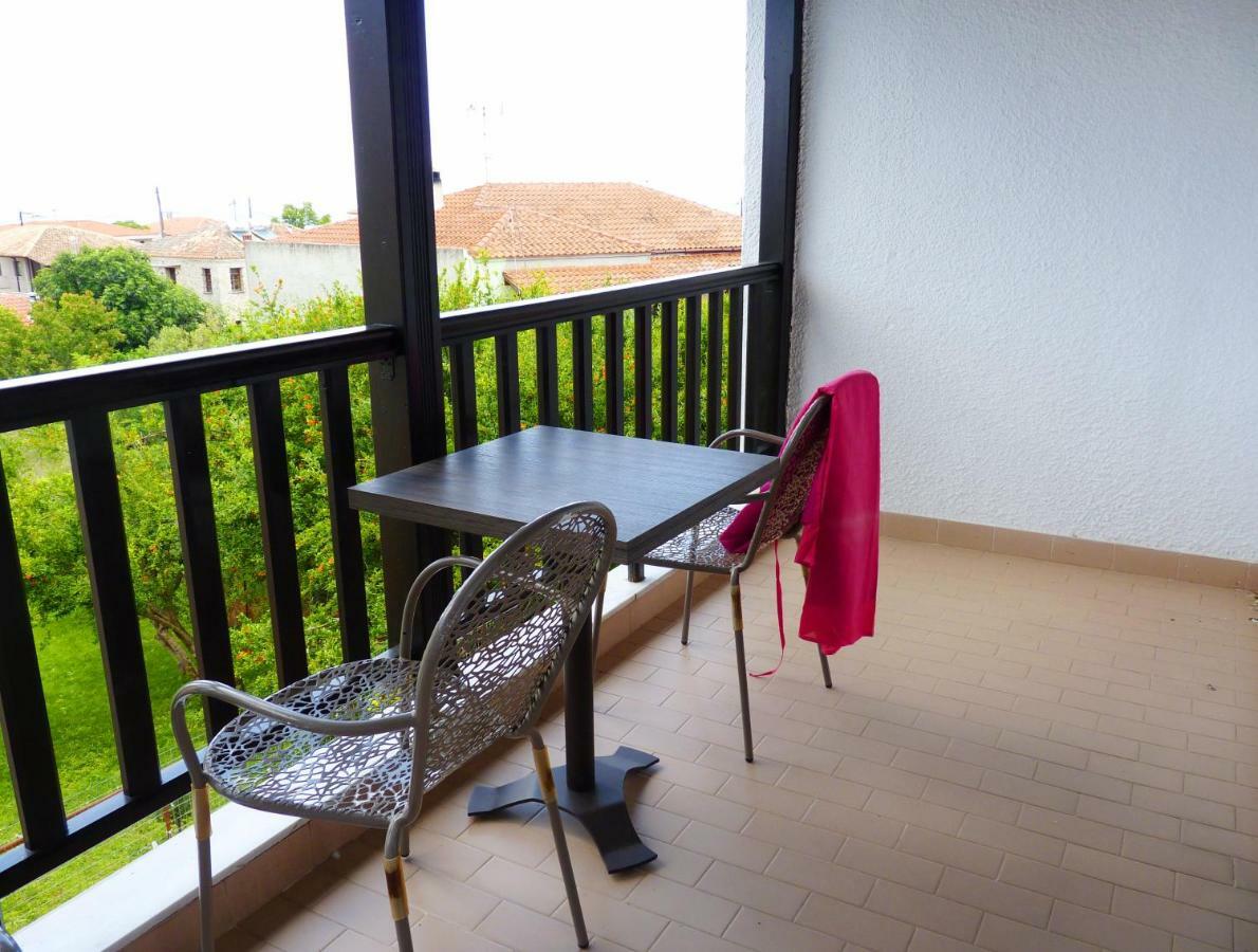 אפיטוס Yannis Apartments מראה חיצוני תמונה