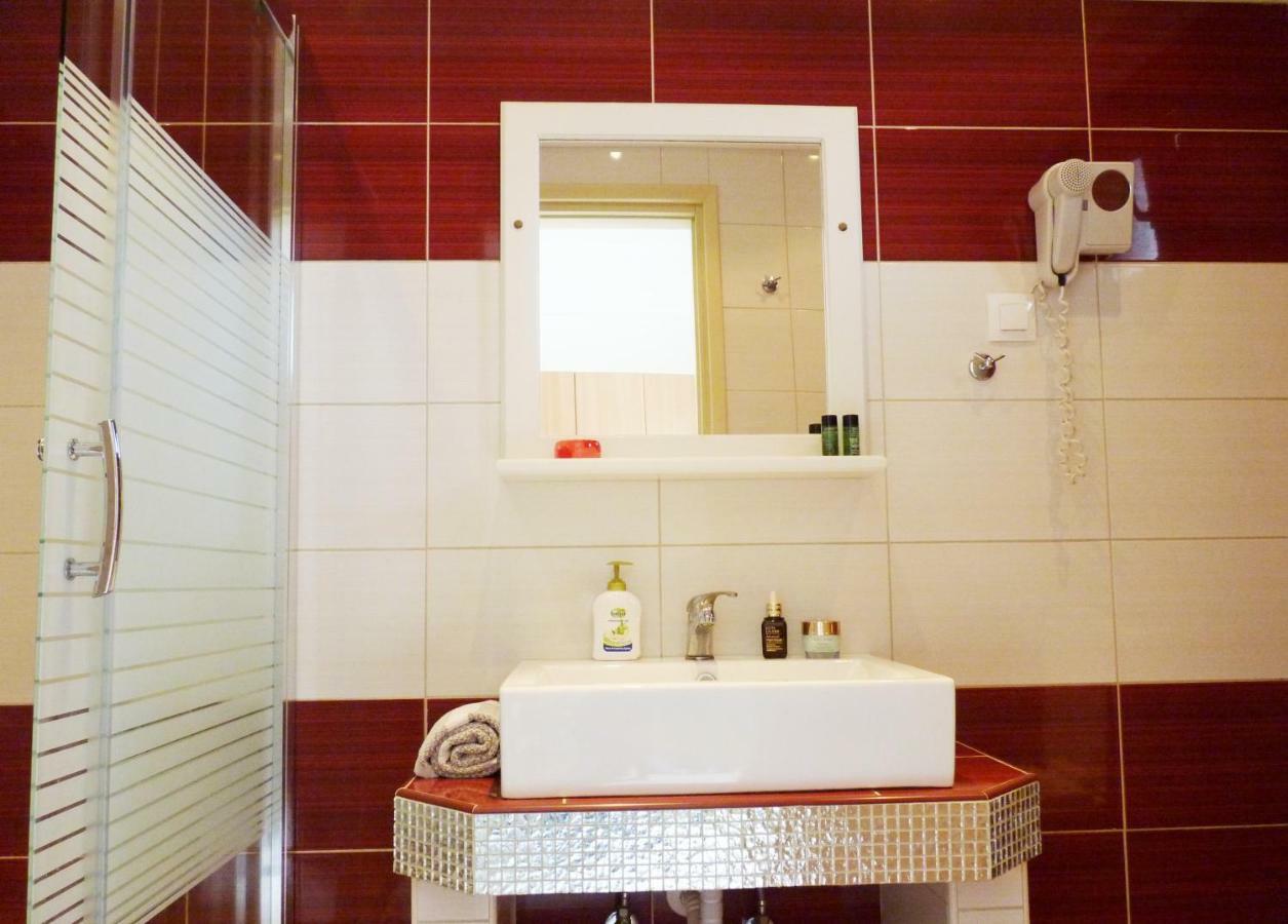 אפיטוס Yannis Apartments מראה חיצוני תמונה