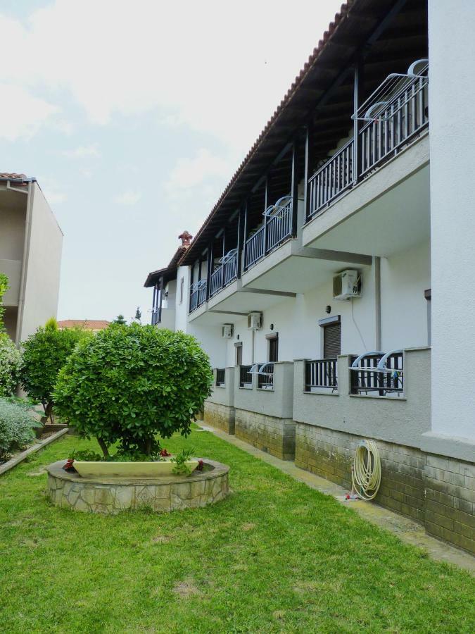 אפיטוס Yannis Apartments מראה חיצוני תמונה