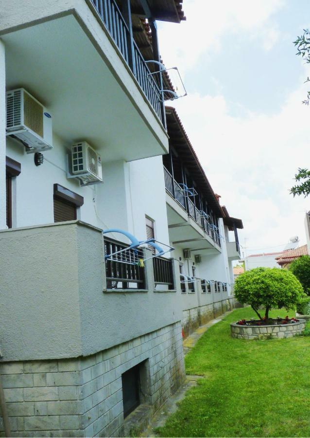 אפיטוס Yannis Apartments מראה חיצוני תמונה