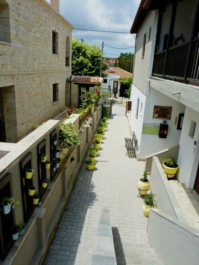 אפיטוס Yannis Apartments מראה חיצוני תמונה